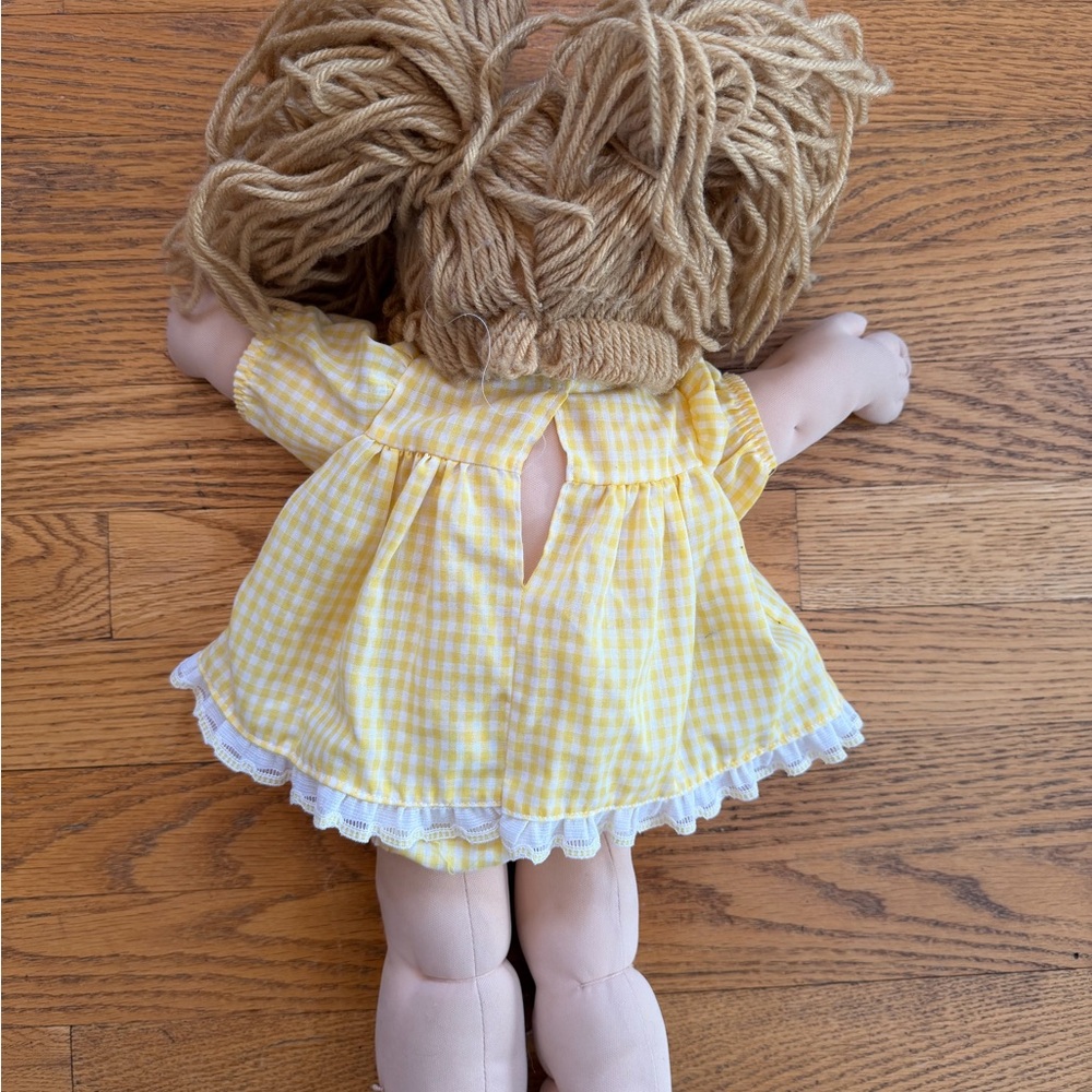 Cabbage Patch Kids Gingham Dress Doll Yellow hair, blue eyes, tag 1978, 1982 - Picture 9 of 15